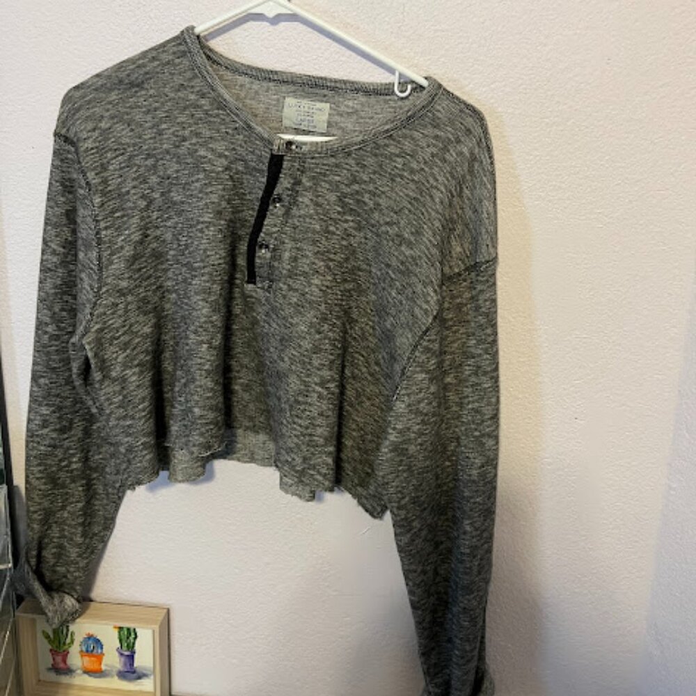 Super soft cropped Lucky Brand long sleeve sz Large shirt